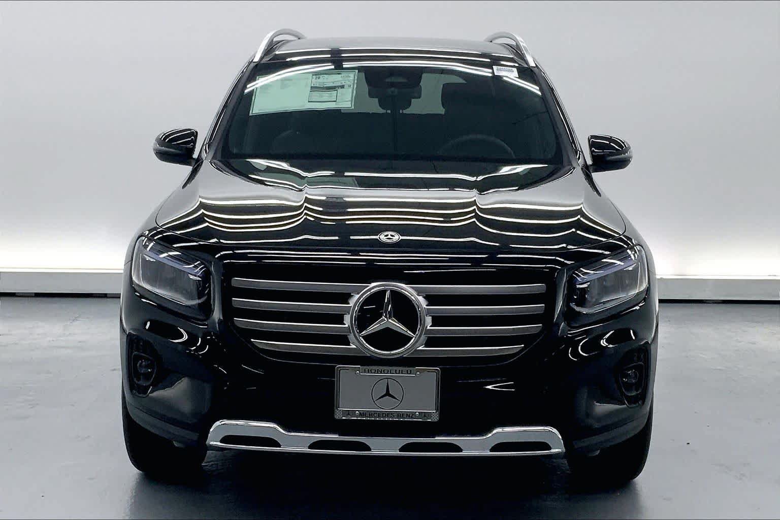 Used 2026 Mercedes-Benz GLB 250 image 3