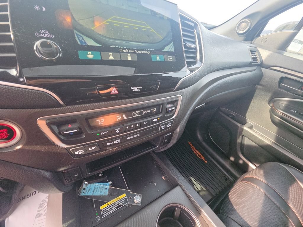 Used 2024 Honda Passport TrailSport image 23