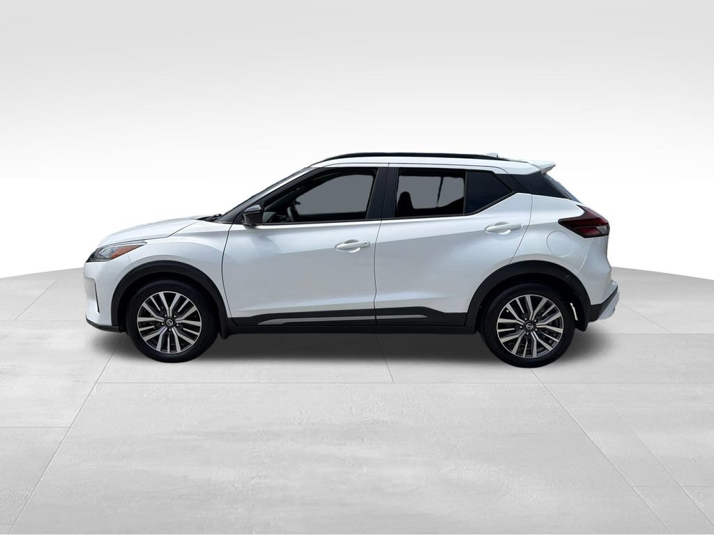 Certified 2021 Nissan Kicks SR FWD image 7