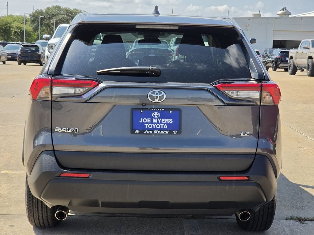 Used 2025 Toyota RAV4 LE FWD image 8