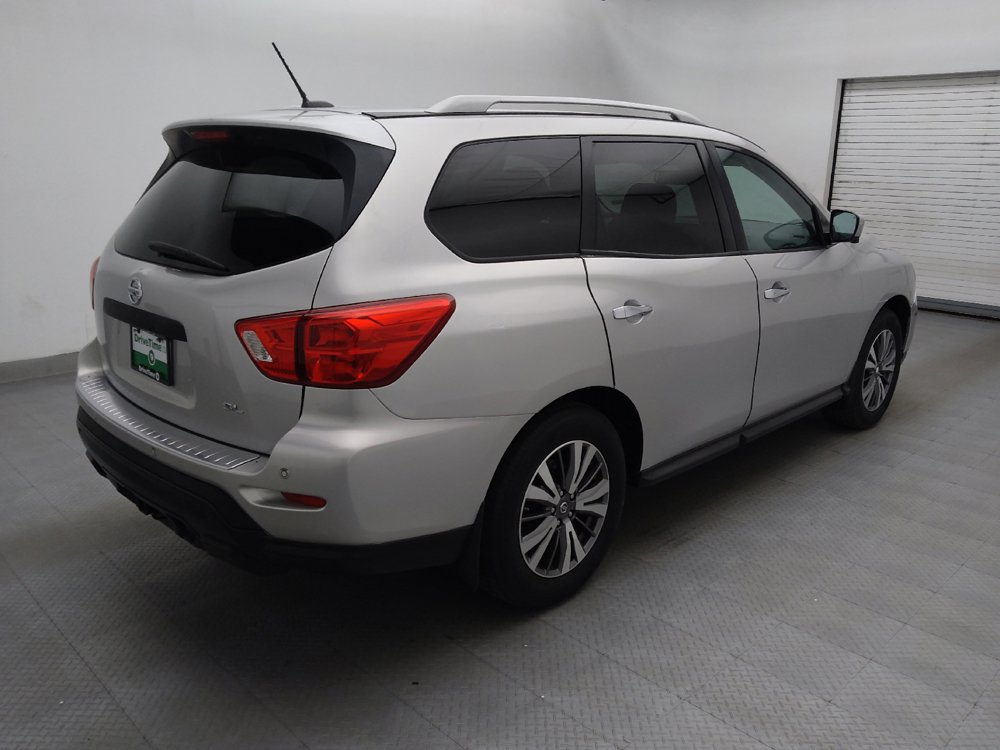 Used 2017 Nissan Pathfinder SL w/ SL Premium Package FWD image 9