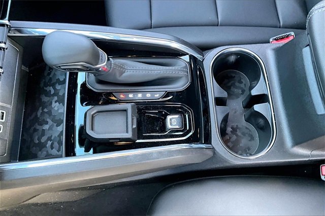 New 2026 GMC Canyon Elevation w/ Convenience Package image 8