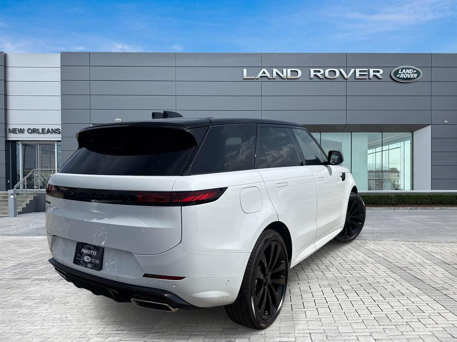 New 2026 Land Rover Range Rover Sport Dynamic SE AWD/4WD image 5