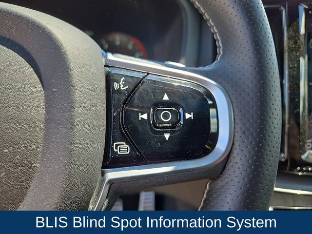 Used 2018 Volvo XC60 T6 R-Design w/ Convenience Package AWD/4WD image 8