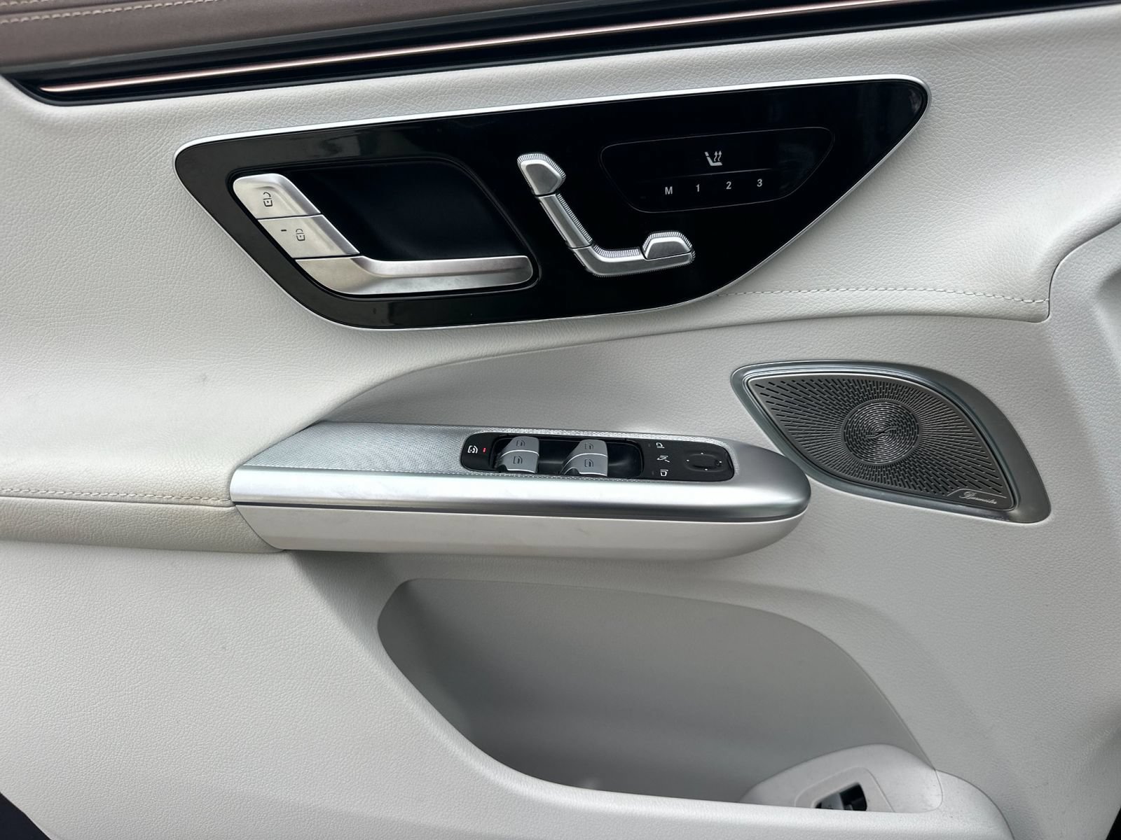 Certified 2023 Mercedes-Benz EQE 350+ 4MATIC SUV image 11