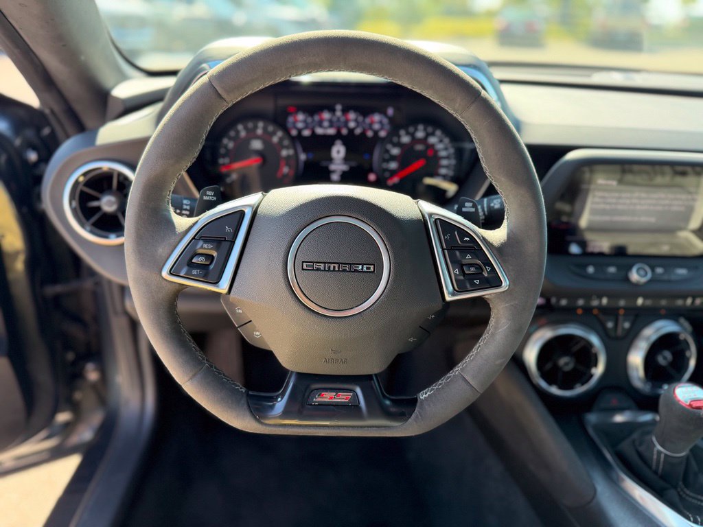 Used 2019 Chevrolet Camaro SS RWD image 21