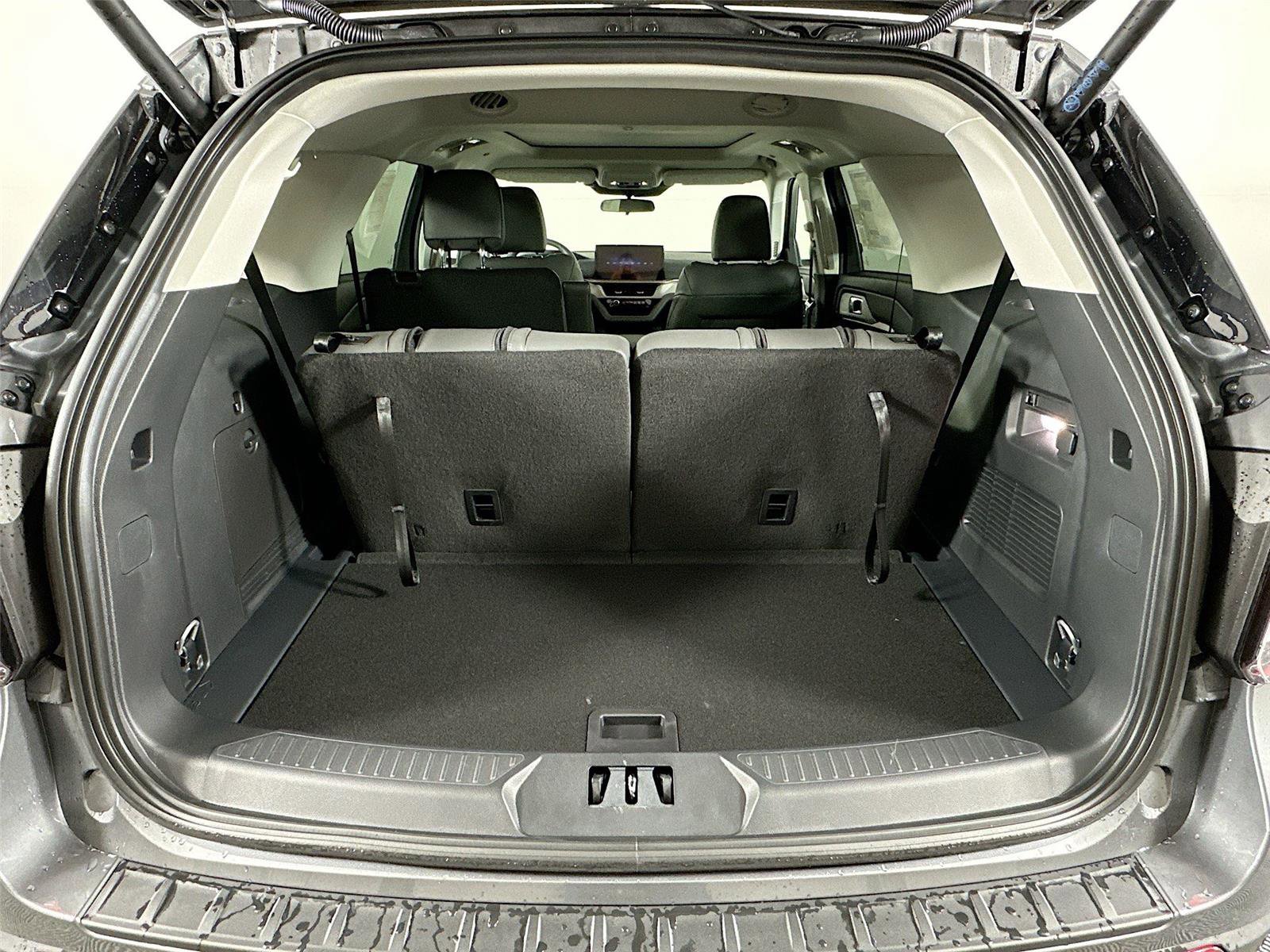 New 2026 Ford Explorer Active w/ Active Comfort Package image 25