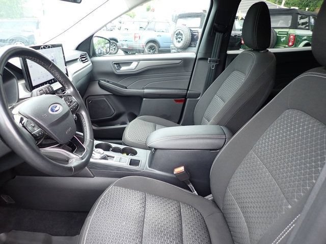 Used 2023 Ford Escape Active w/ Tech Pack #2 AWD/4WD image 11
