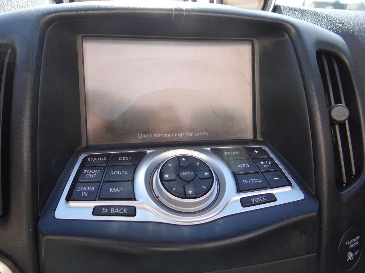 Used 2014 Nissan 370Z Touring w/ Sport Package RWD image 12