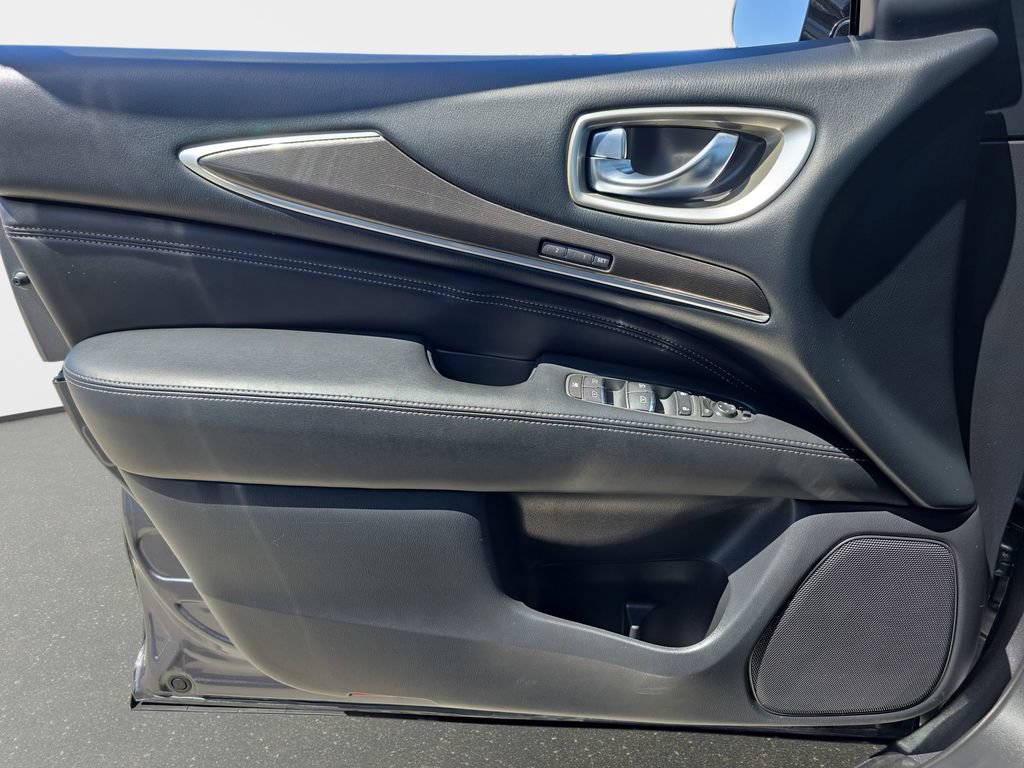 Used 2017 INFINITI QX60 FWD w/ Premium Plus Package image 32