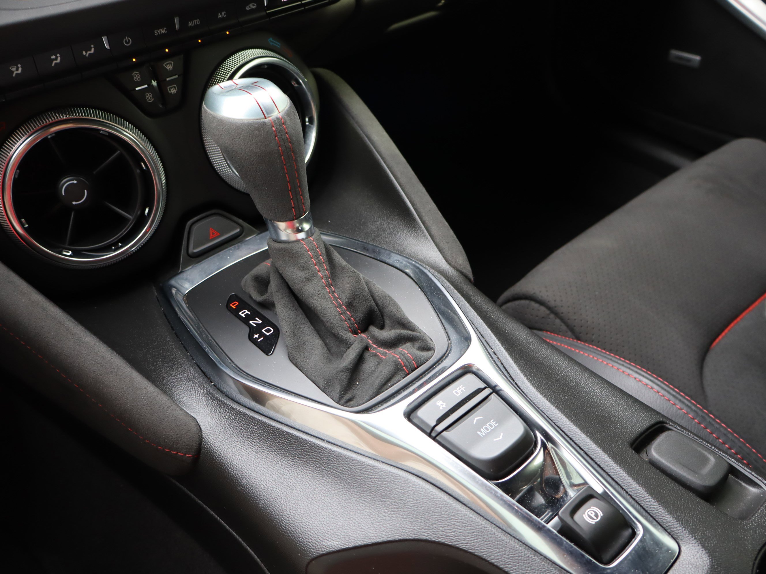 Used 2022 Chevrolet Camaro ZL1 image 27