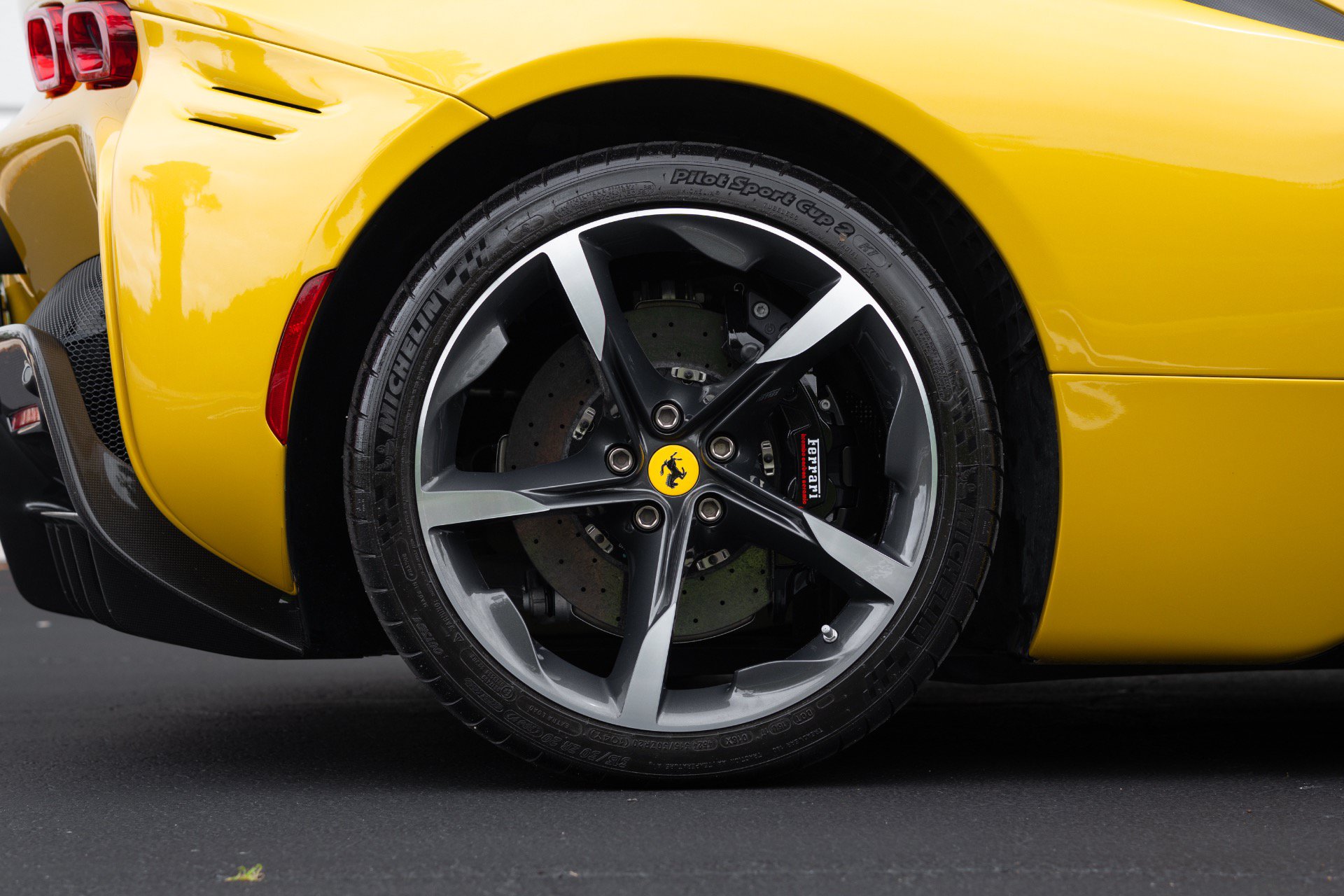 Used 2022 Ferrari SF90 Spider AWD/4WD image 9
