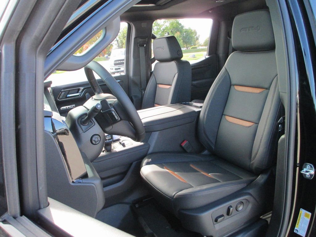 New 2026 GMC Sierra 1500 AT4 w/ AT4 Premium Package AWD/4WD image 13