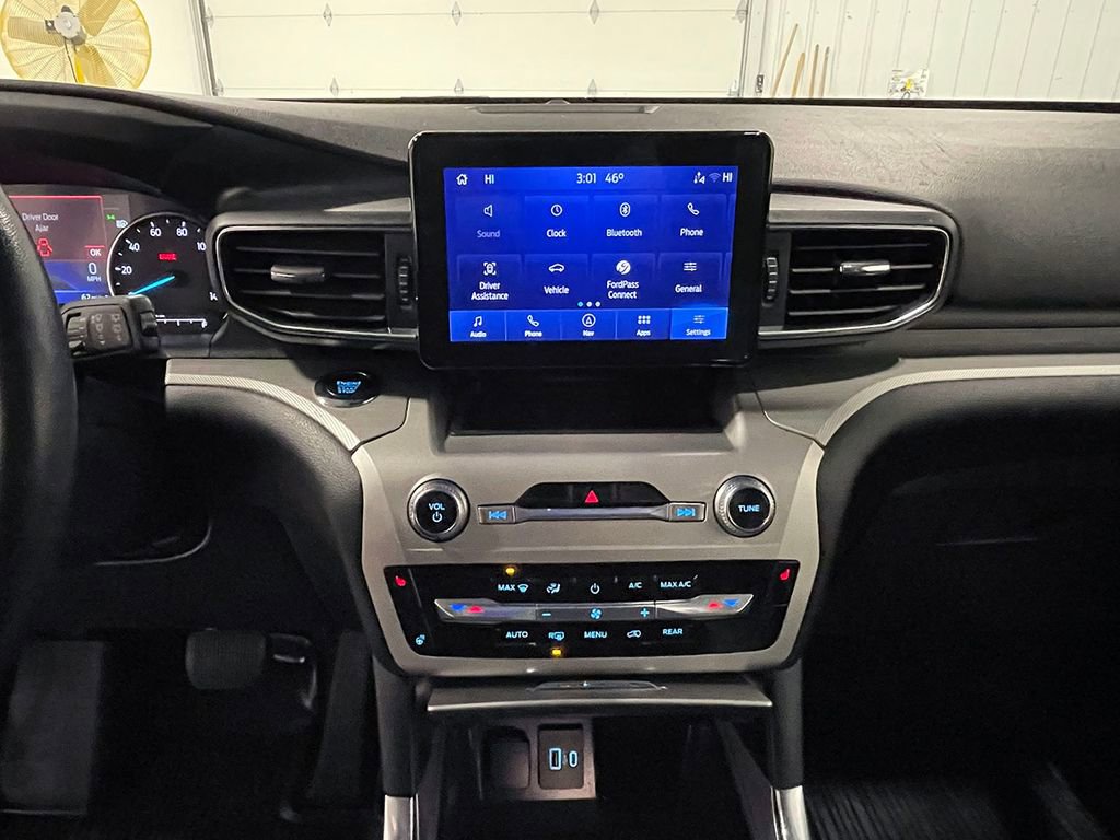 Used 2022 Ford Explorer XLT w/ Equipment Group 202A image 35