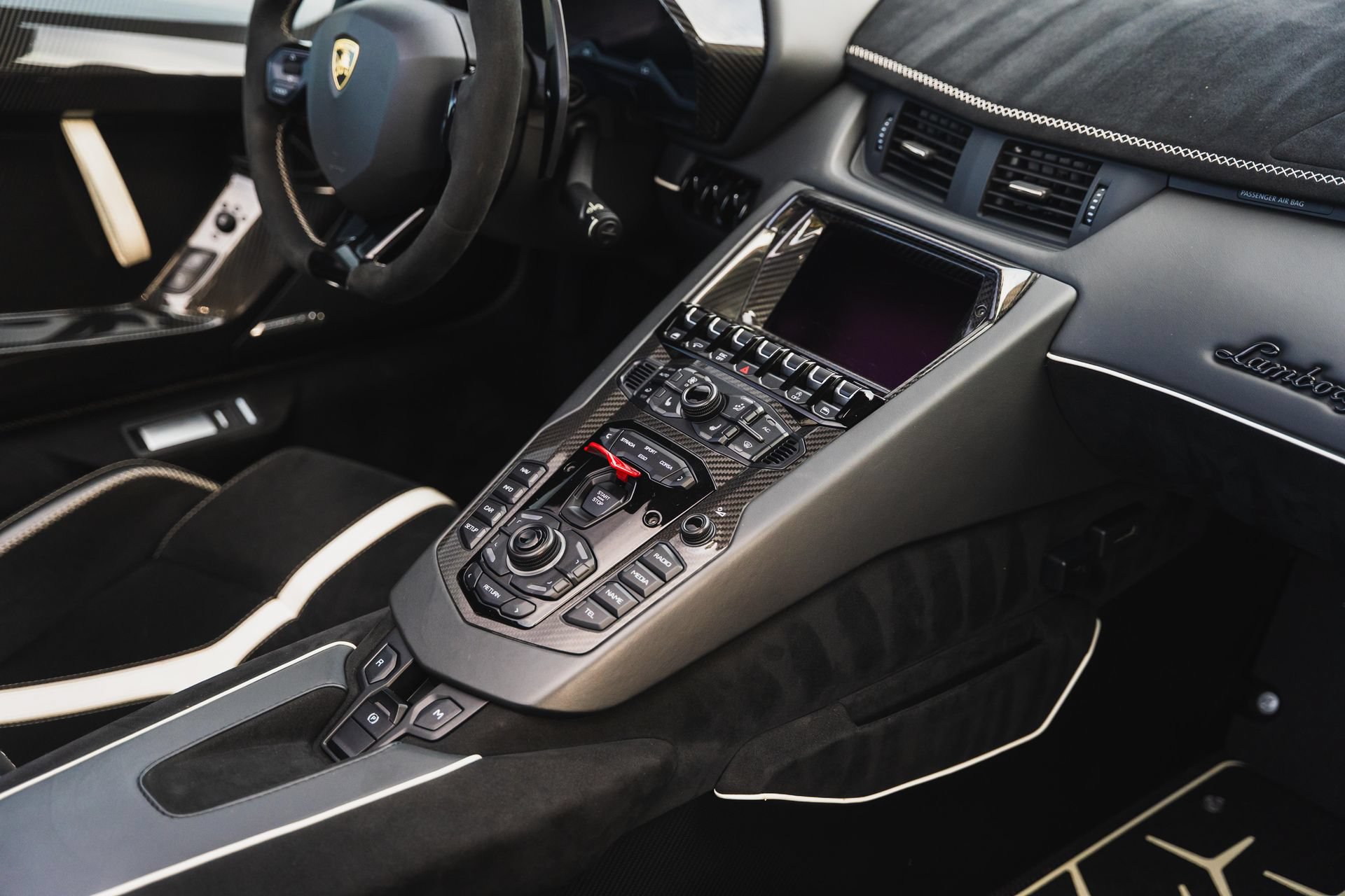 Used 2021 Lamborghini Aventador SVJ AWD/4WD image 79