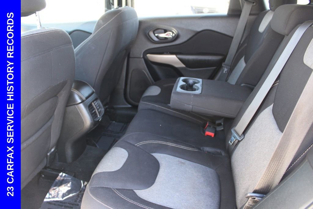 Used 2018 Jeep Cherokee Latitude image 22