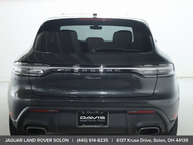 Used 2023 Porsche Macan AWD/4WD image 7