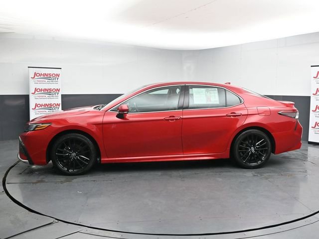 Used 2023 Toyota Camry XSE FWD image 5