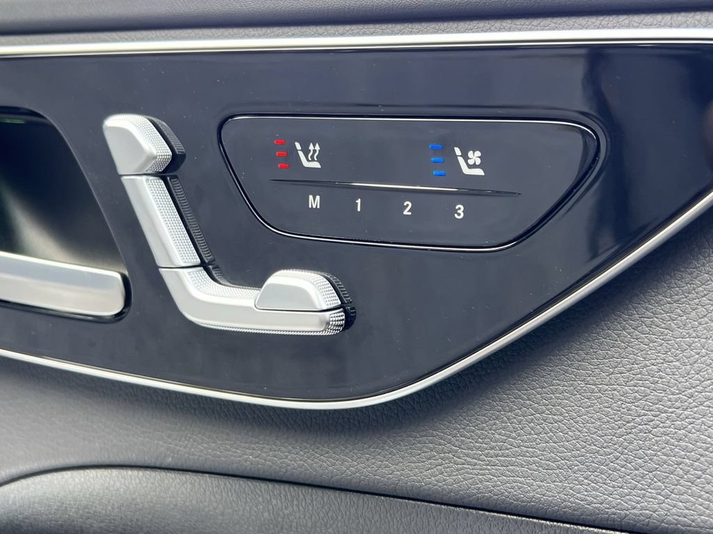 Certified 2026 Mercedes-Benz C 300 4MATIC Sedan image 40