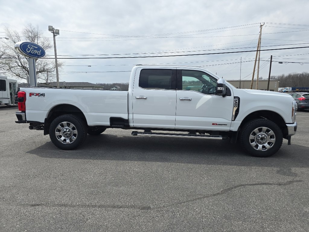 Used 2024 Ford F350 Lariat w/ Chrome Package image 5