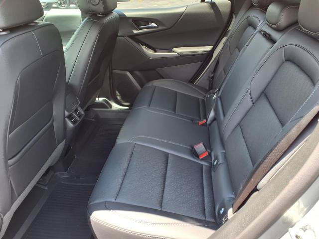 New 2027 Chevrolet Equinox LT w/ Convenience Package II FWD image 5