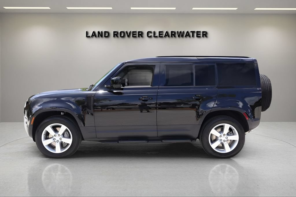 Used 2025 Land Rover Defender 110 S AWD/4WD image 2