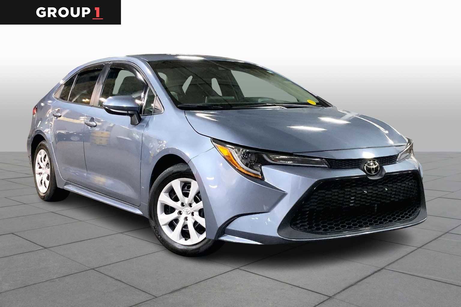 Certified 2021 Toyota Corolla LE image 3