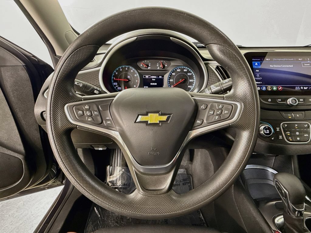 Used 2023 Chevrolet Malibu LT FWD image 13