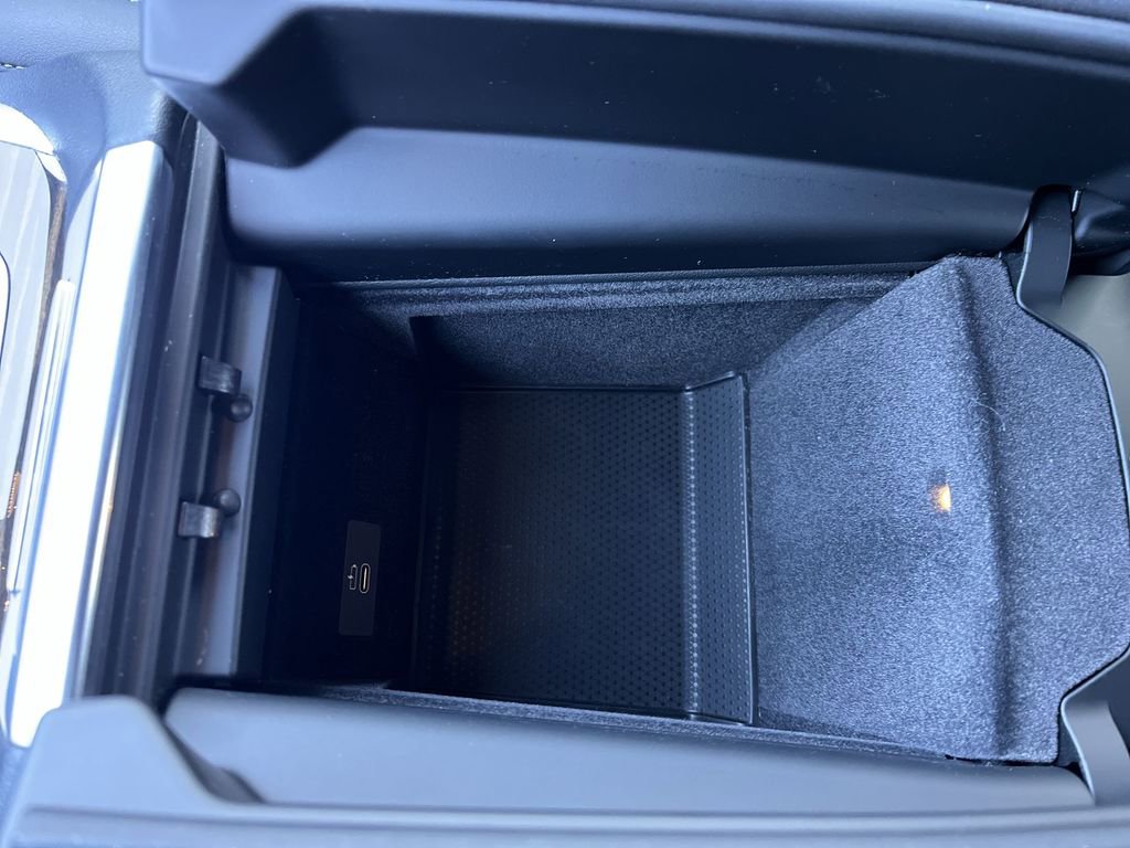 Certified 2024 BMW X7 xDrive40i w/ M Sport Package image 21