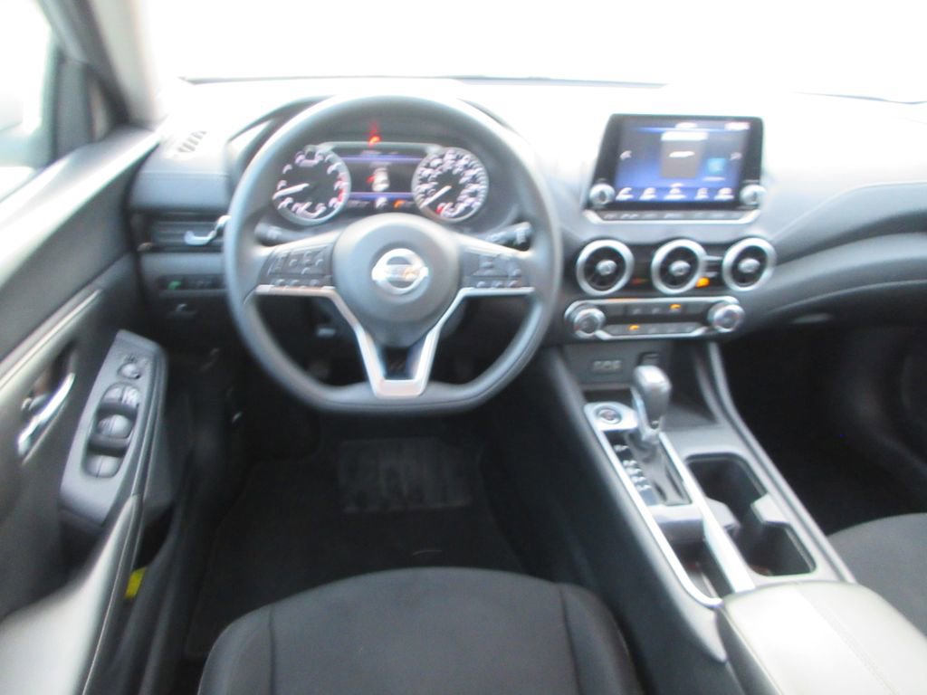 Used 2023 Nissan Sentra SV image 14