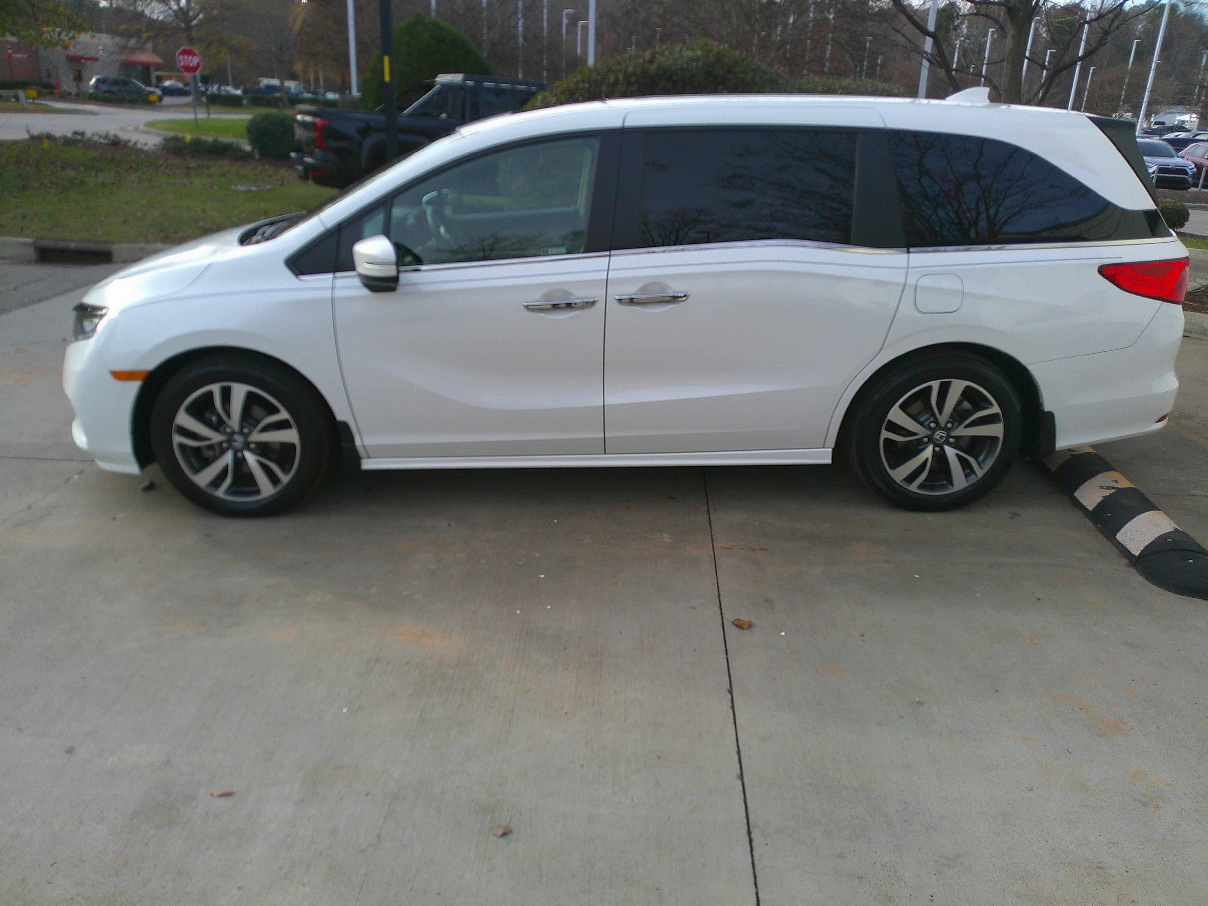 Used 2022 Honda Odyssey Touring image 8