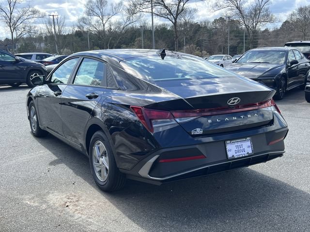 New 2026 Hyundai Elantra SE FWD image 5