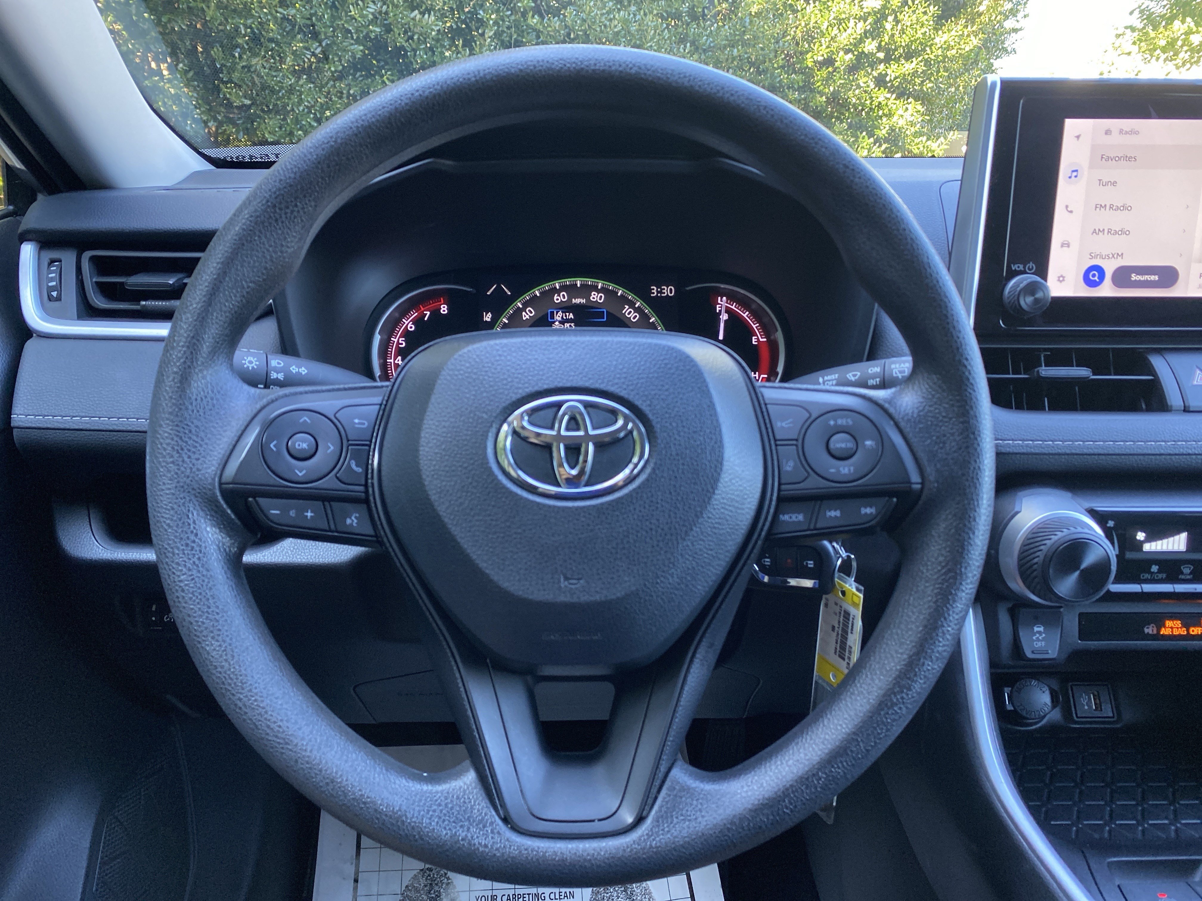 Used 2024 Toyota RAV4 LE FWD image 18