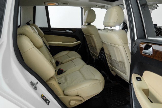 Used 2018 Mercedes-Benz GLS 450 4MATIC image 37