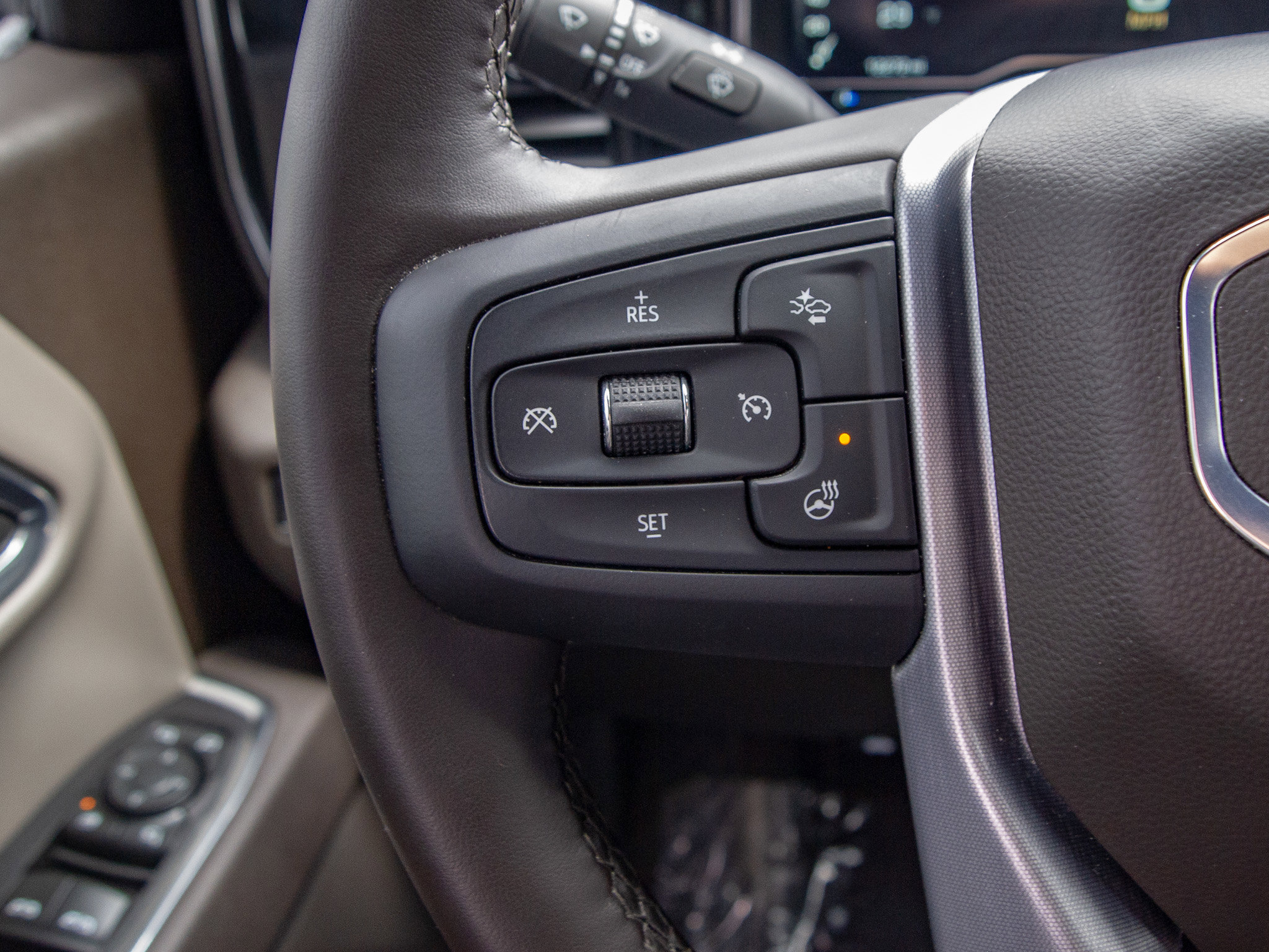 Used 2025 GMC Sierra 1500 SLT image 20