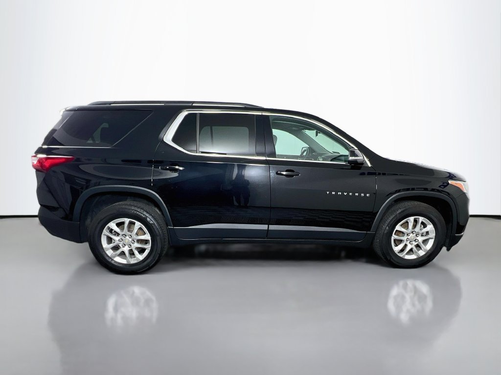 Used 2021 Chevrolet Traverse LT w/ LPO, Floor Liner Package AWD/4WD image 10