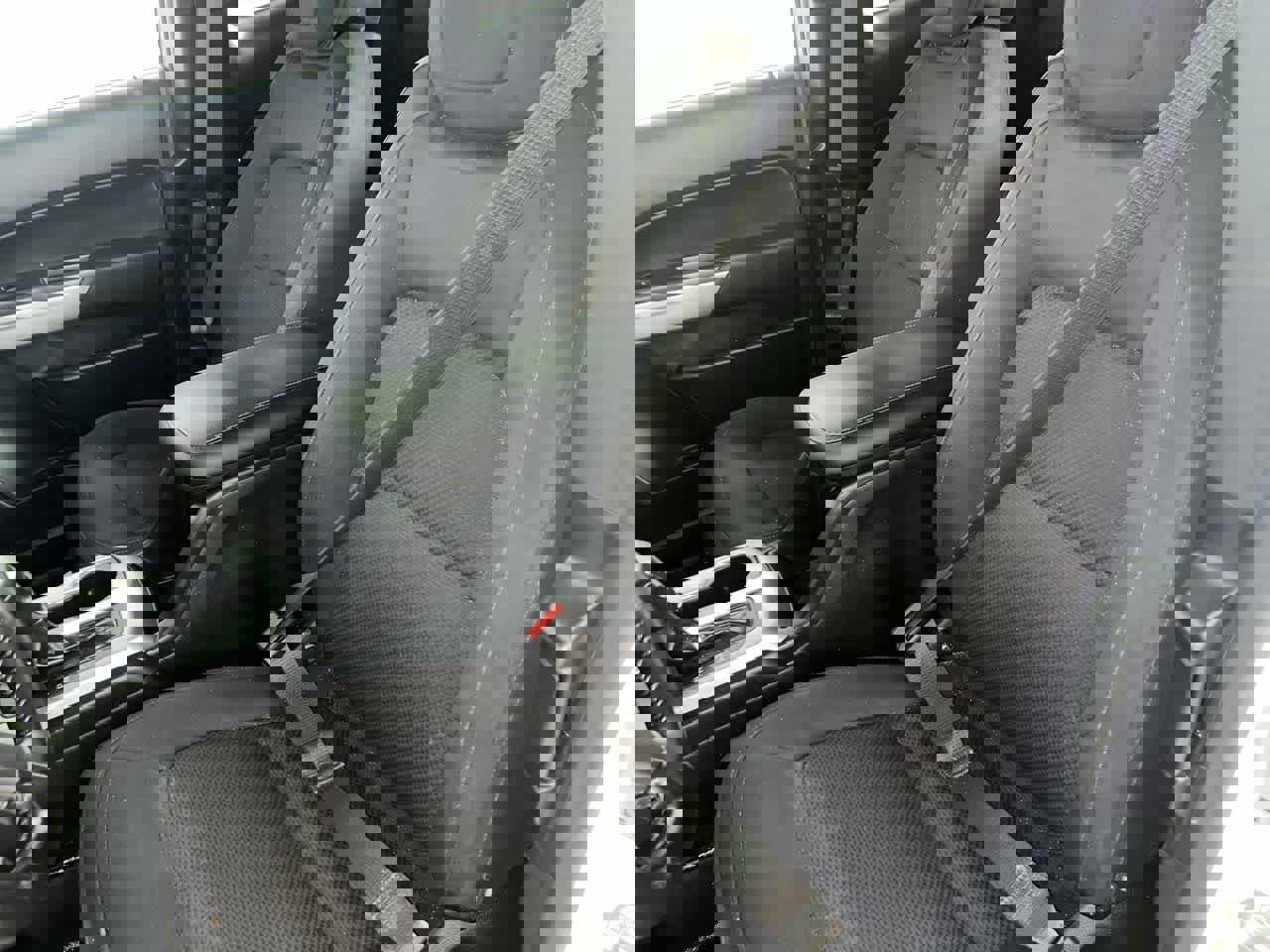 Used 2020 Chevrolet Colorado LT w/ Safety Package image 7