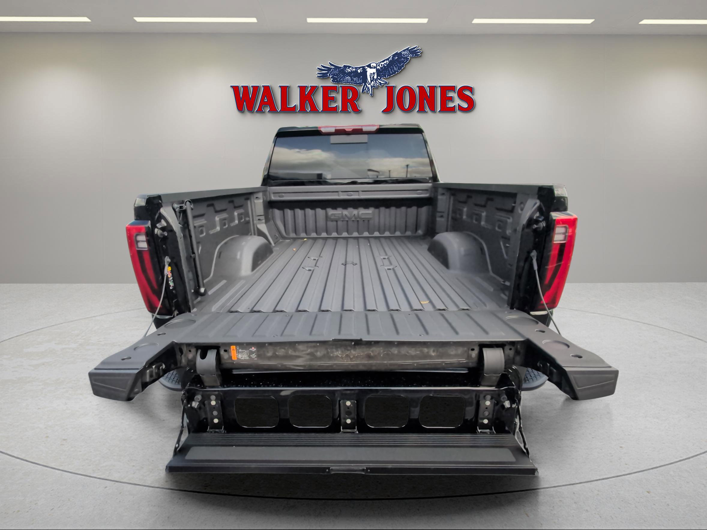 New 2025 GMC Sierra 2500 SLT w/ SLT Convenience Package AWD/4WD image 13