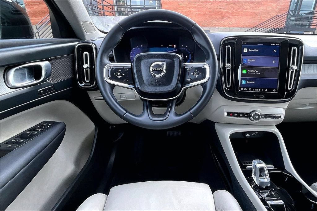 Certified 2023 Volvo XC40 B5 Plus w/ Driver Assist Package AWD/4WD image 7