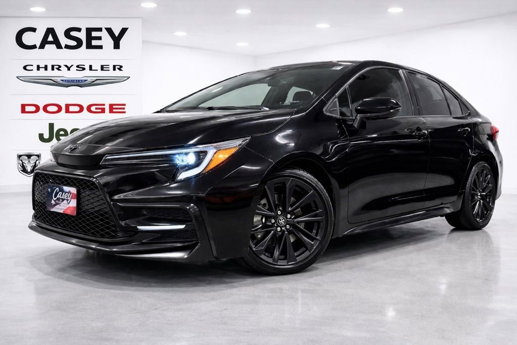 Used 2023 Toyota Corolla SE image 1