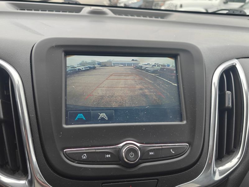 Used 2018 Chevrolet Equinox LT image 20