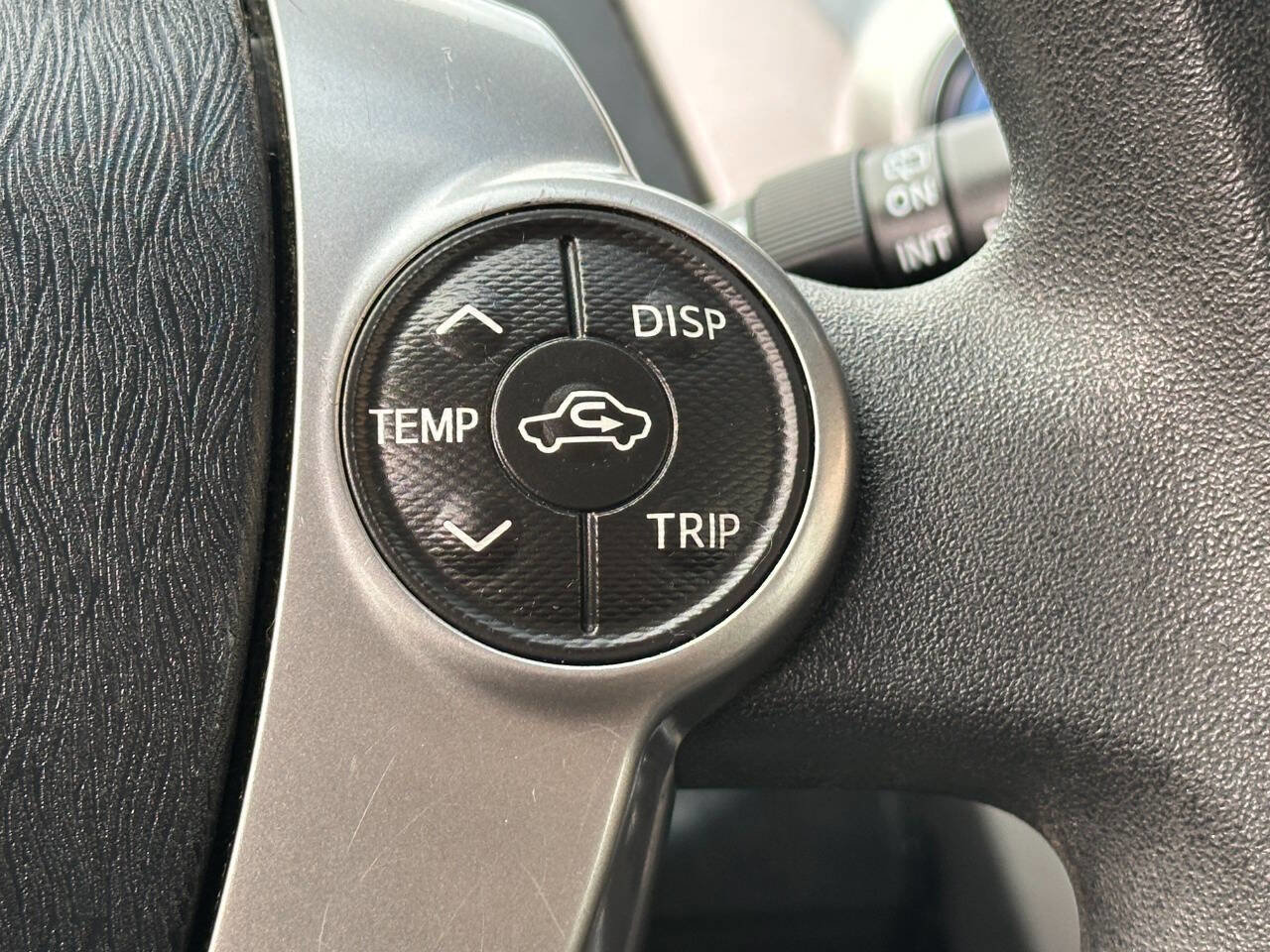 Used 2015 Toyota Prius V Three image 30