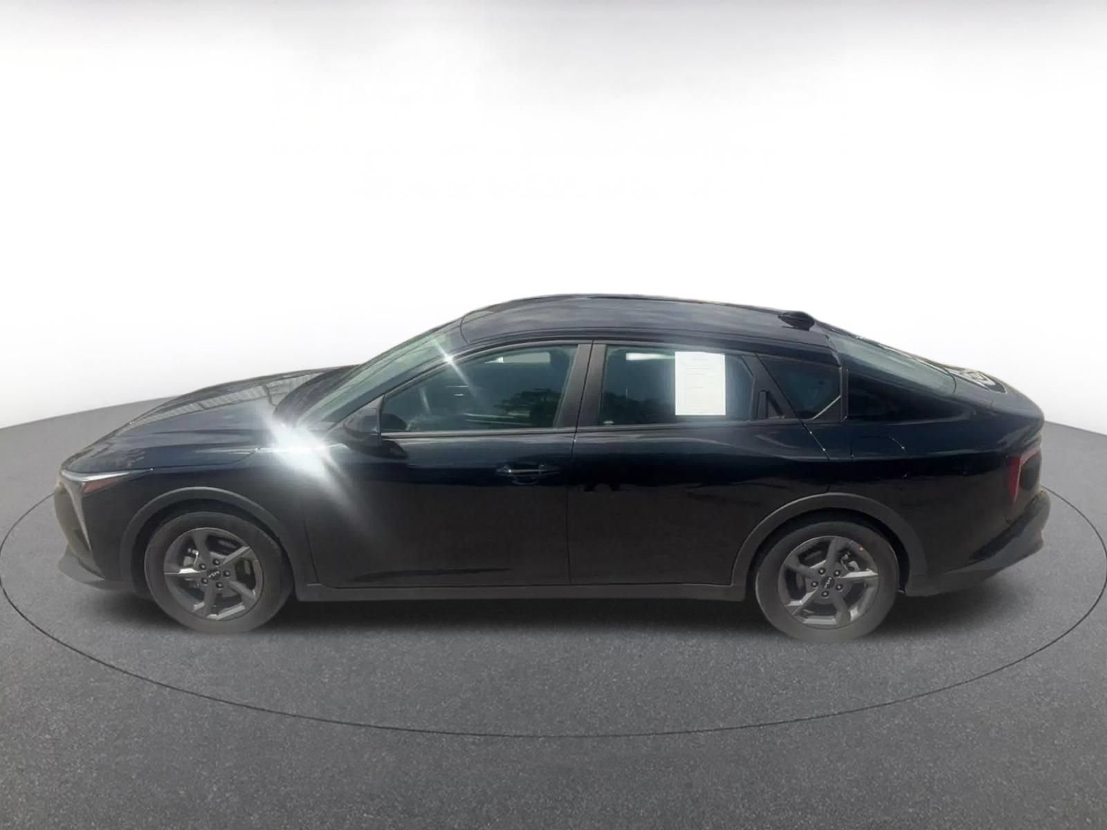 Used 2025 Kia K4 FWD image 8