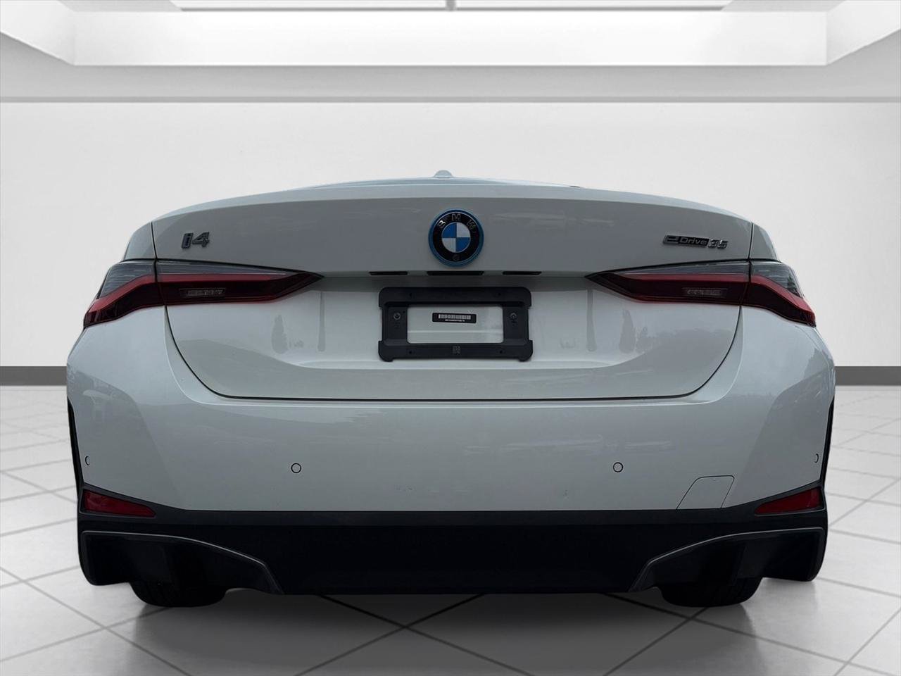 Used 2023 BMW i4 eDrive35 w/ Premium Package RWD image 4