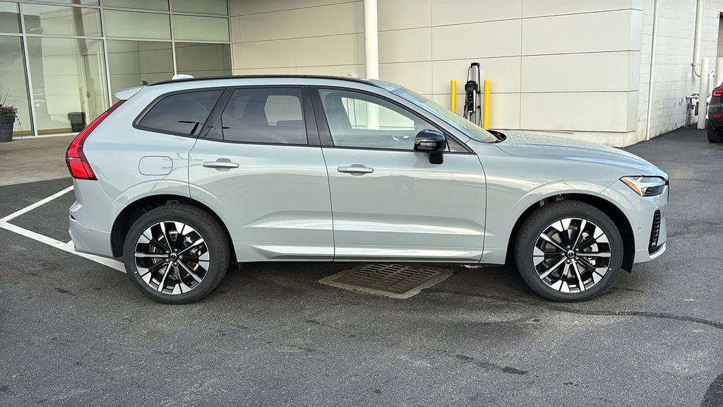 New 2026 Volvo XC60 T8 Plus w/ Protection Package Premier AWD/4WD image 27