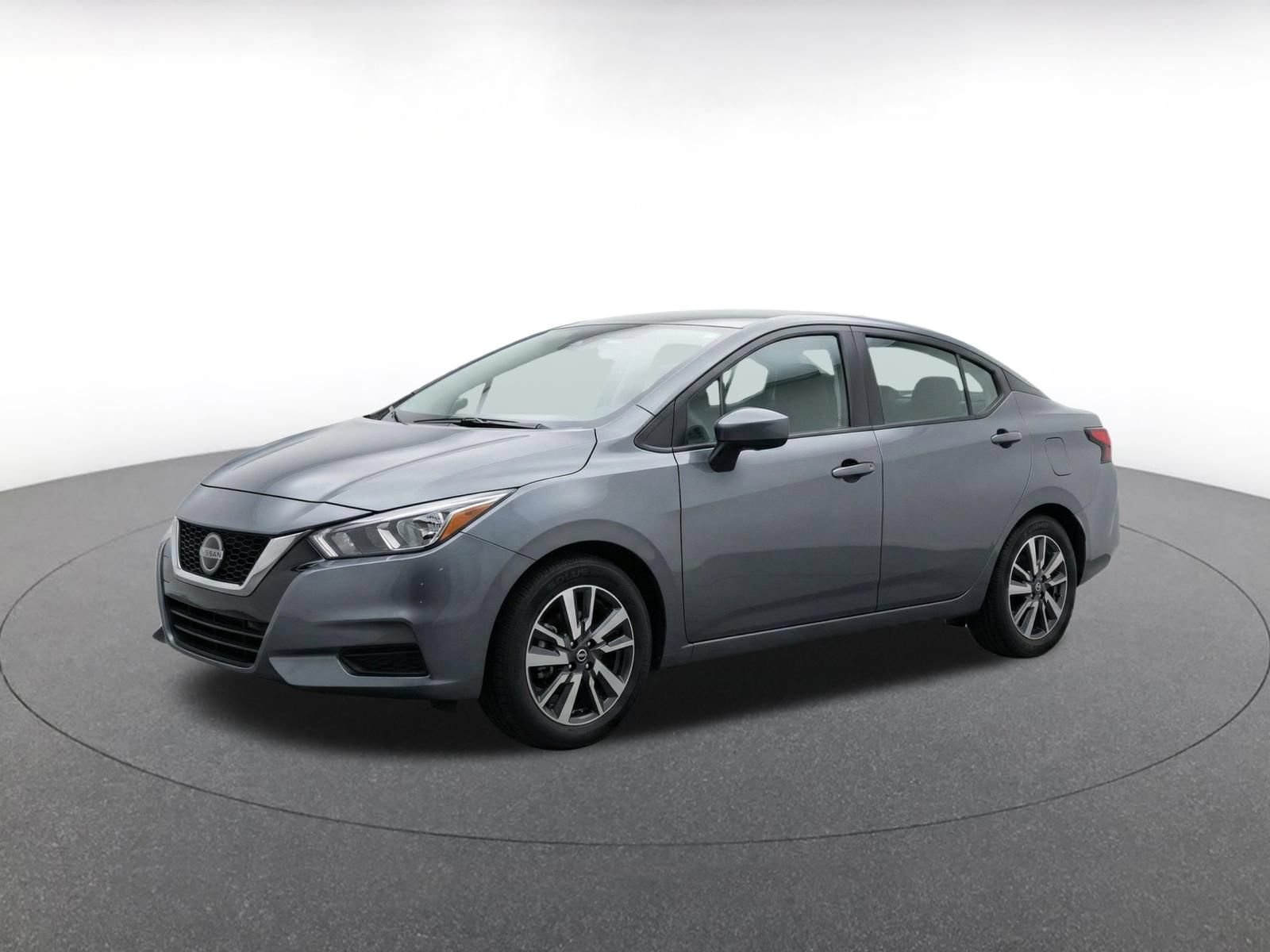 Used 2025 Nissan Versa SV FWD image 3