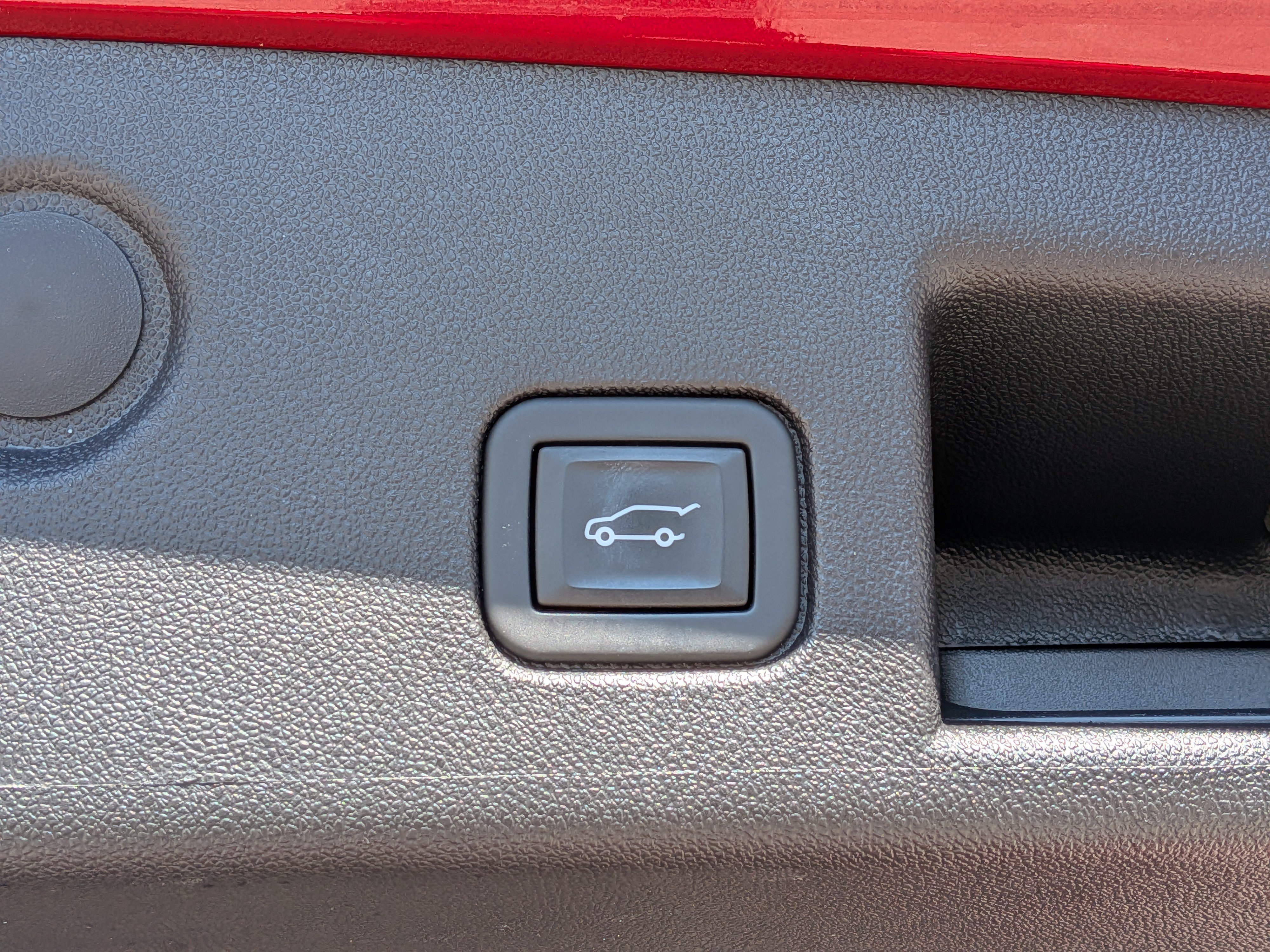 Used 2024 Chevrolet Equinox RS w/ RS Leather Package FWD image 14