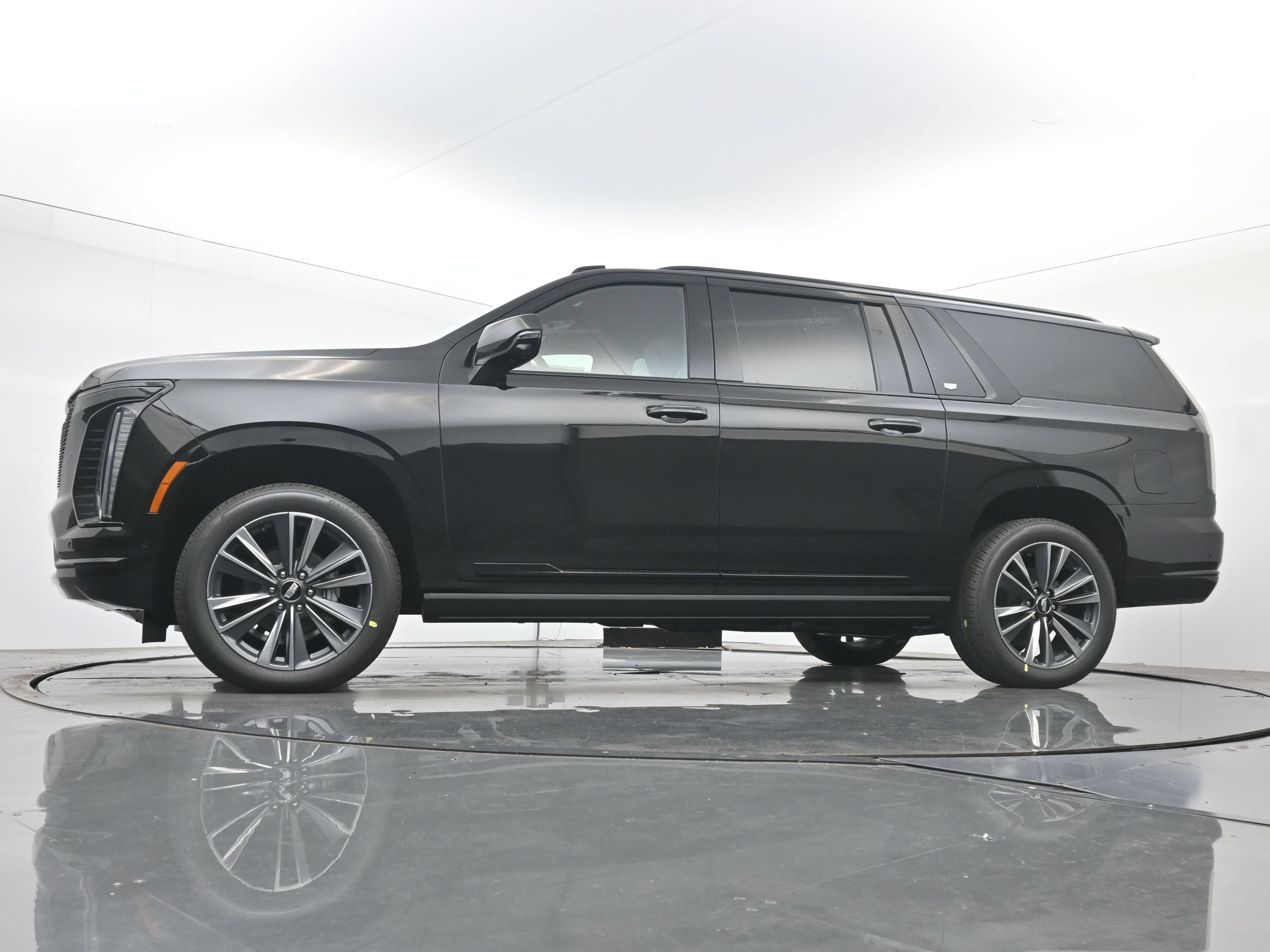 New 2026 Cadillac Escalade ESV Sport w/ Touring Package AWD/4WD image 16