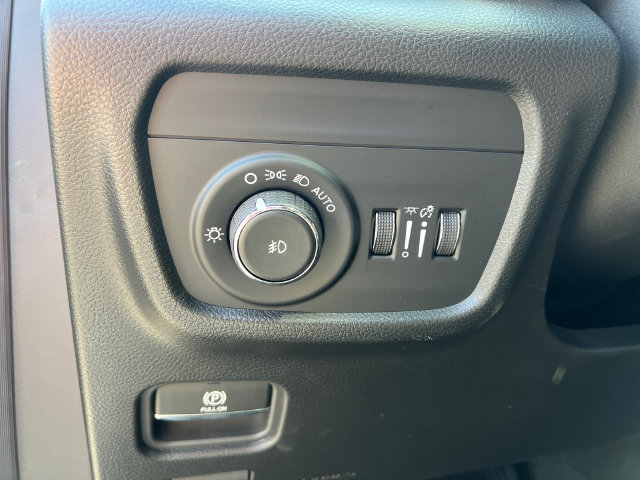 New 2026 Jeep Grand Cherokee Limited AWD/4WD image 13