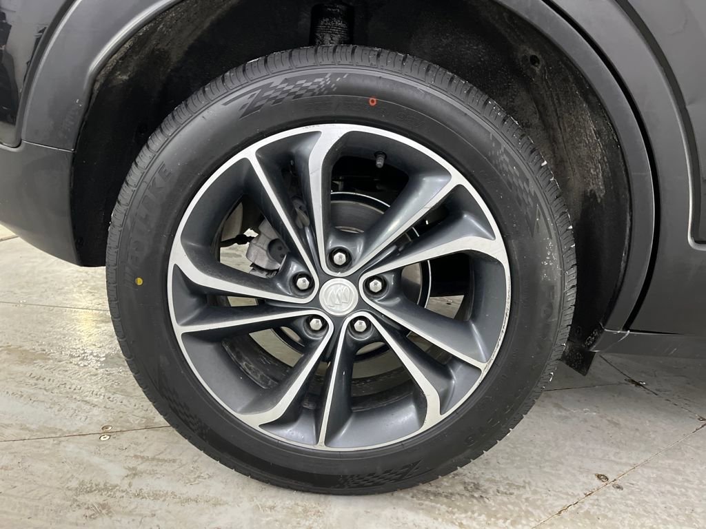 Used 2020 Buick Encore GX Select image 17